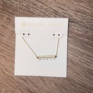 Kendra Scott necklace